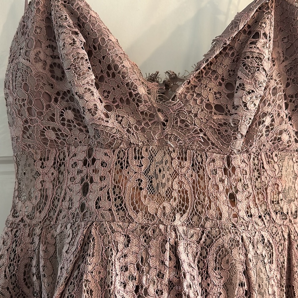 Lilac Dress. - Picture 4 of 5